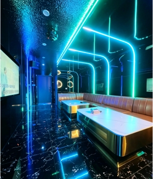 沐月舱
